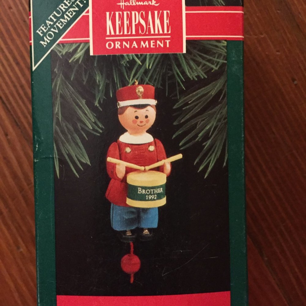 Hallmark Keepsake Ornament Brother 1992 - Features movement. 🔴VINTAGE🔴